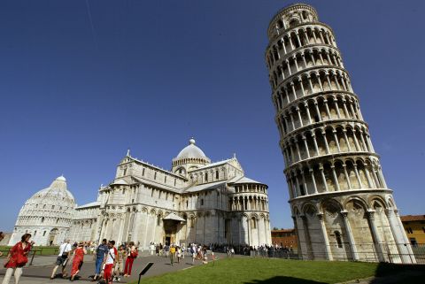 The Leaning Tower of Pisa and the Cathedral in the "Square of Miracle" in Italy are in danger of flooding by 2100 due to climate change, says a study by the Coastal Risks and Sea-Level Rise Research Group.