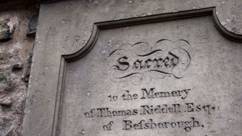 The gravestone commemorating Thomas Riddell, the namesake of Rowling's Voldemort.