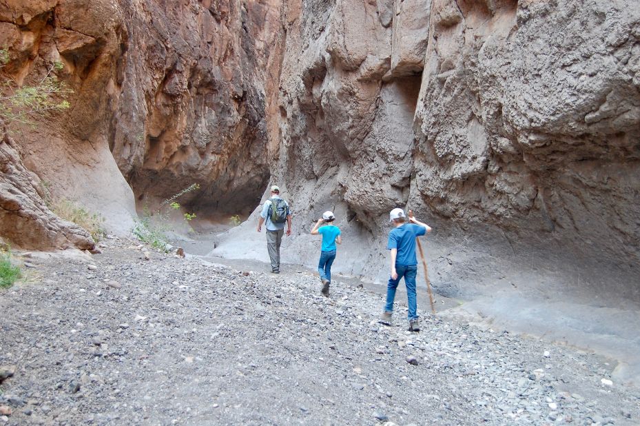 The short walk through this narrow slot canyon is a good break for kids.<br />