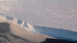 antartica ice shelf hum climate change orig st_00000000.jpg