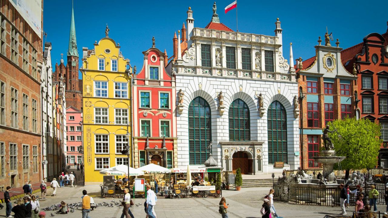Endless rows of colorful houses are a highlight of Gdansk's old town