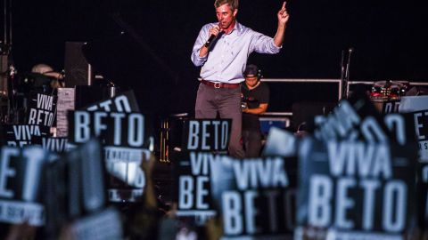 Senate candidate Beto O'Rourke (D-TX) didn't want a traditional red, white, and blue campaign logo, his designer said.