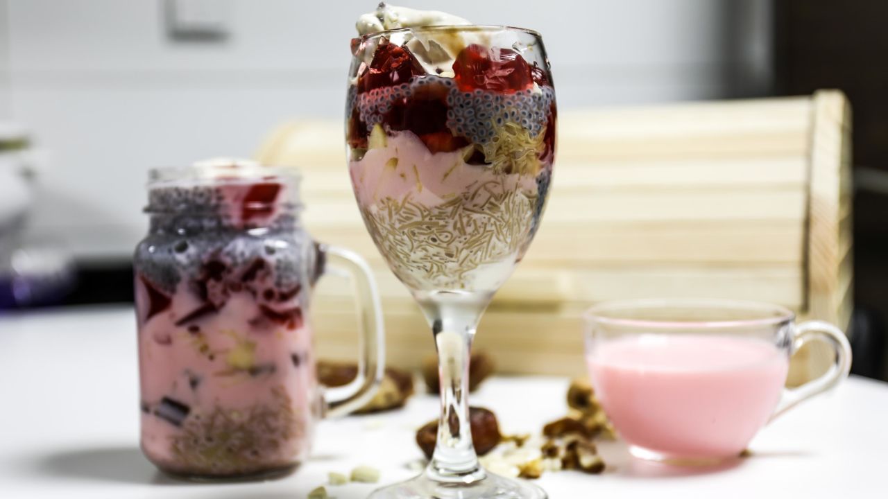 <strong>Falooda</strong>: Perfect on a hot day, this dessert mixes milk, rose syrup, ice-cream and jelly. It also contains vermicelli and basil seeds.