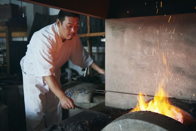 To begin this folding process, the steel is heated to approximately 1,300 degrees Celsius.