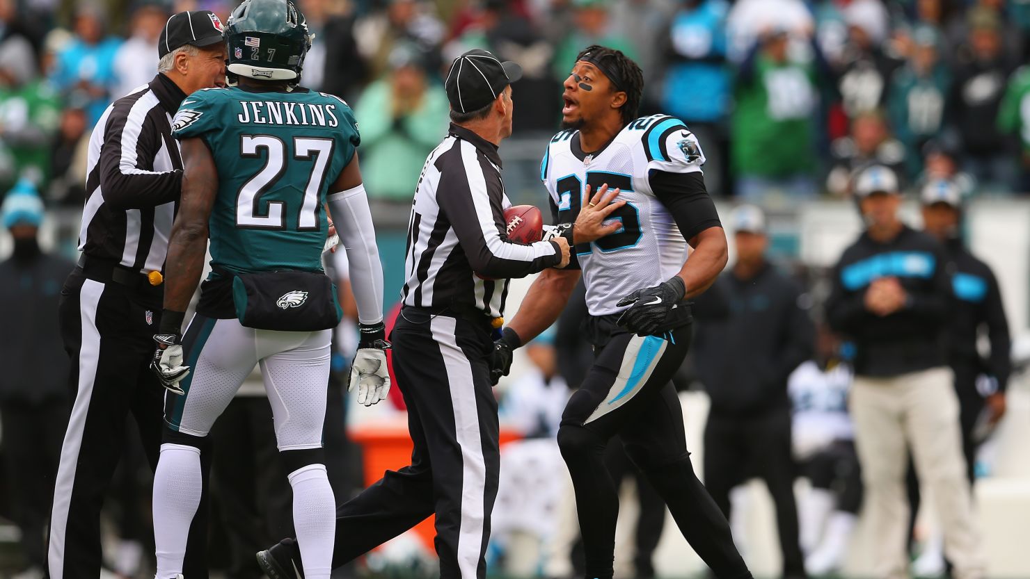 PHILADELPHIA, PA - OCTOBER 21:  Strong safety Eric Reid #25 of the Carolina Panthers gets in the face of strong safety Malcolm Jenkins #27 of the Philadelphia Eagles prior to the start of the first quarter at Lincoln Financial Field on October 21, 2018 in Philadelphia, Pennsylvania.  (Photo by Mitchell Leff/Getty Images)