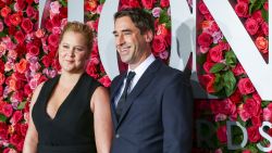 Amy Schumer and Chris Fischer attend the 72nd Annual Tony Awards at Radio City Music Hall on June 10, 2018 in New York City.  (Photo by Walter McBride/WireImage)