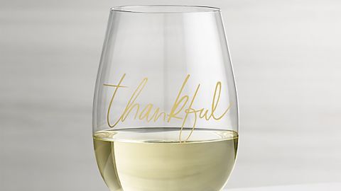 underscored-wineglass-thanksgiving