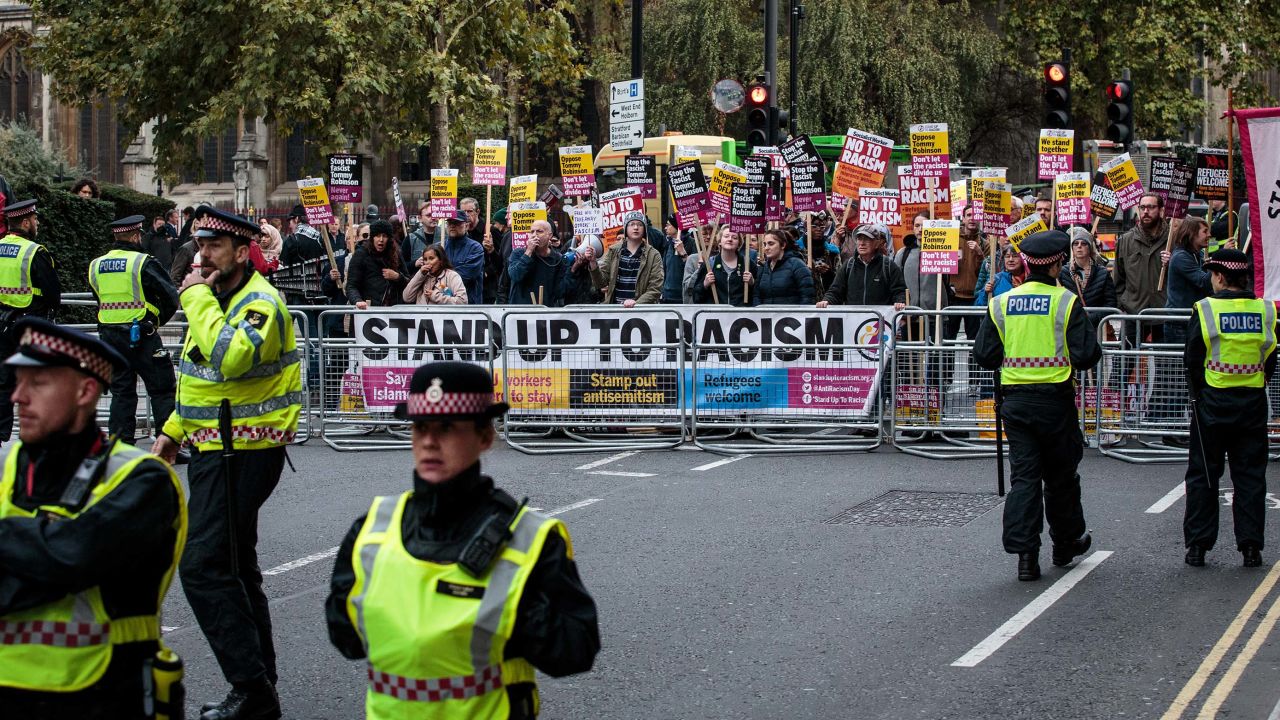 A demonstration against Tommy Robinson outside his appeal hearing at the Old Bailey courthouse in London in October.