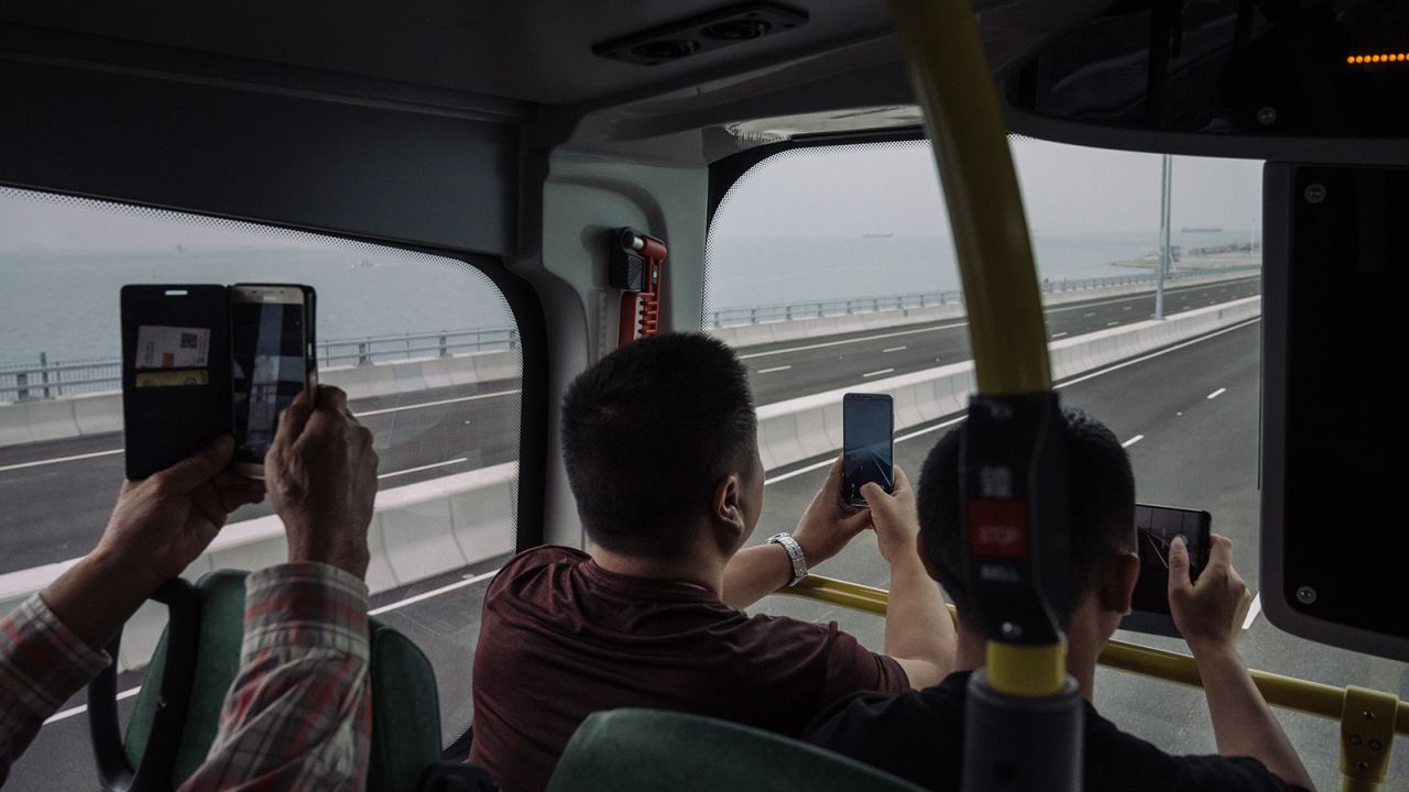 Multiple new bus and coach routes connect Hong Kong, Macau and Zhuhai. 