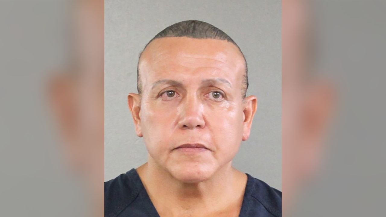 02 cesar sayoc mugshot