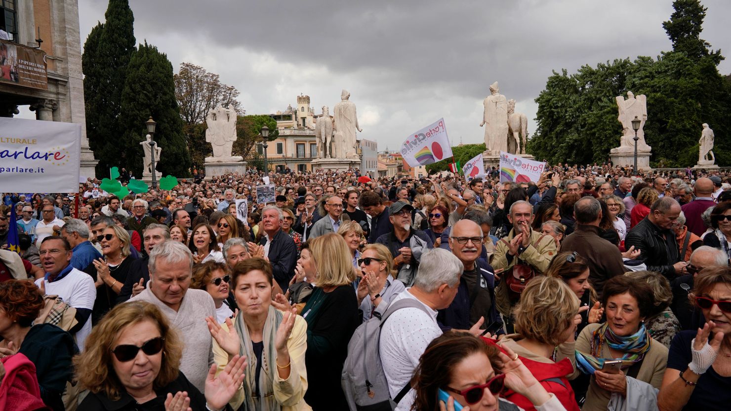 Rome's citizens, fed up of the ongoing decay of the city, demonstrate in central Rome on Saturday.