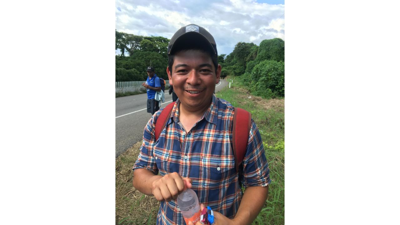Bryan Colindres joined the migrant caravan hoping to reunite with the wife and daughter he was forced to leave behind in America.