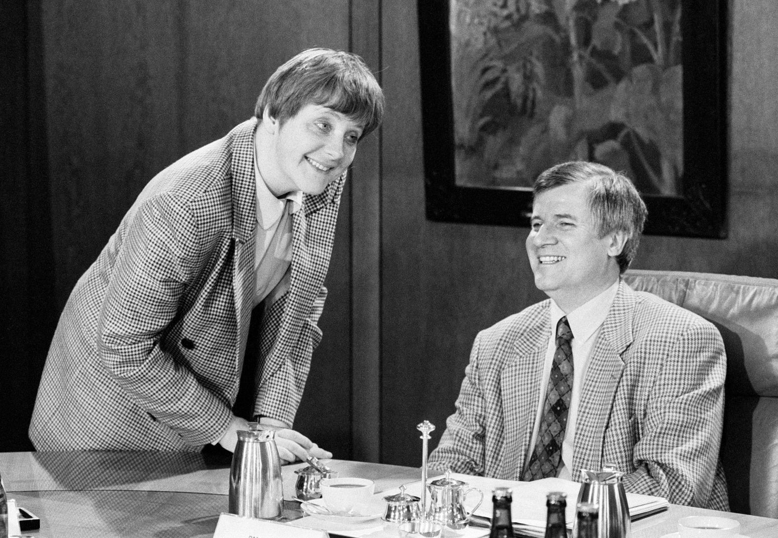 Merkel and Health Minister Horst Seehofer attend a Cabinet meeting in 1995.