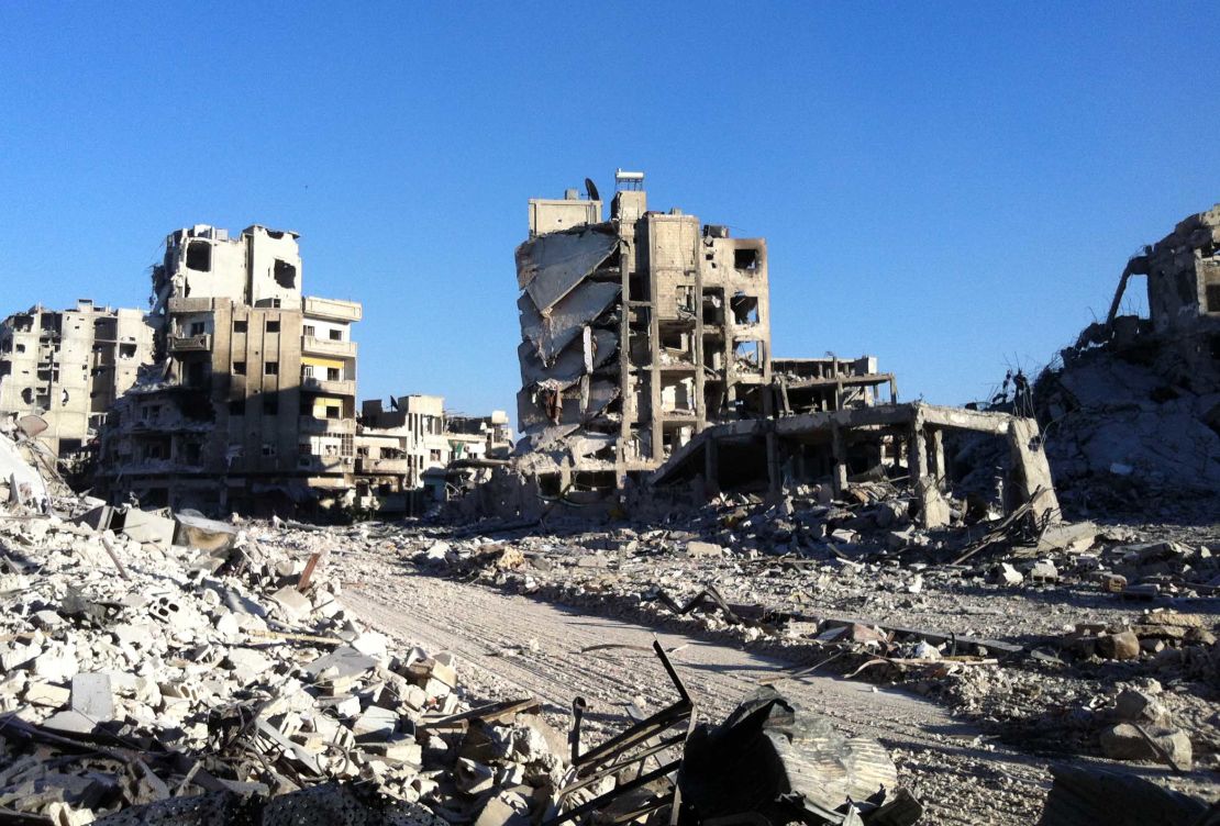 Destroyed buldings are seen in the Khaldiyeh district of Syria's central city of Homs on July 28, 2013. 