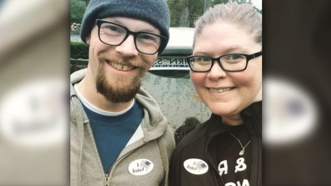 voter sticker 08