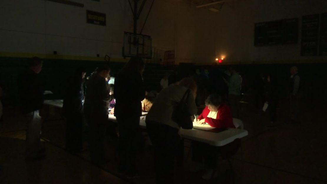 Citizens in Knox County, Tennessee voted despite a power outage at a polling station.