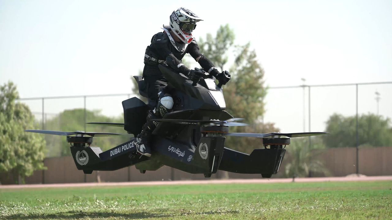 California-based Hoversurf started to train the first Dubai Police officers to fly its S3 2019 Hoverbike in October 2018. 