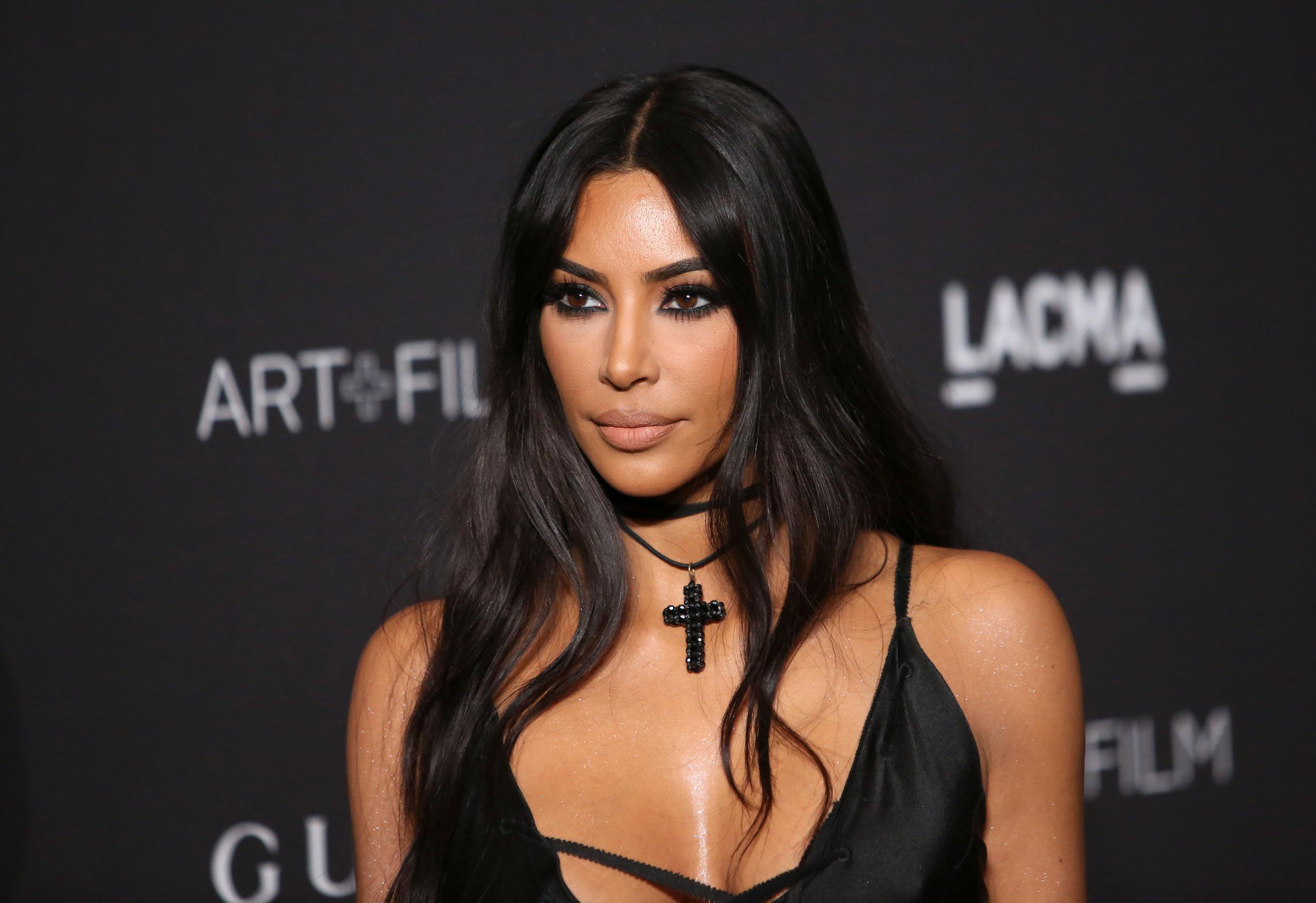 Kim Kardashian launches new shapewear line kimono – World Swimsuit