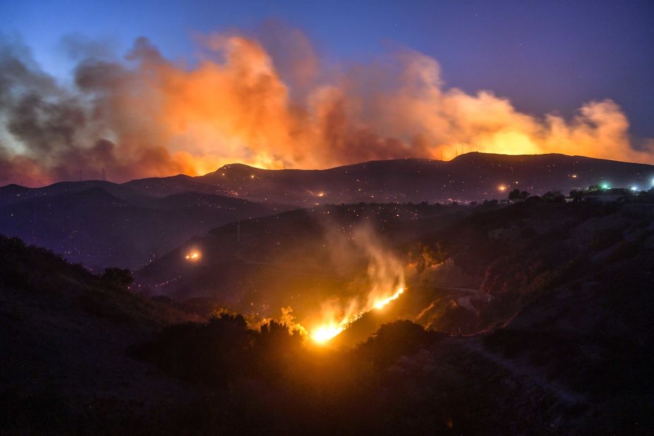The Hill Fire burns in Thousand Oaks on November 8.