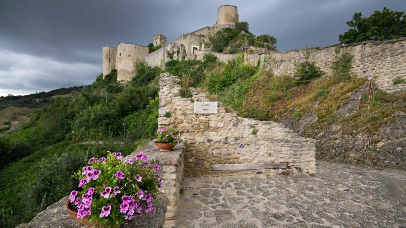 <strong>Going cheap: </strong>For just over $100, anyone can rent this fortress in central Italy for their nuptials or celebration.<br />