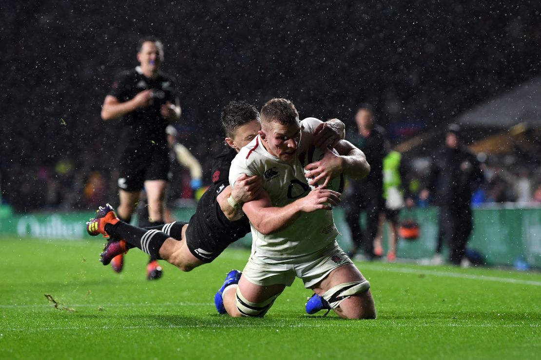 Sam Underhill's late try for England was disallowed.