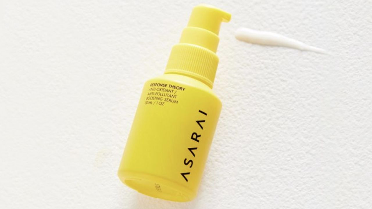 <strong>Beauty and skin care Christmas gift ideas: Asarai Responsive Theory Daily Serum ($43; </strong><a href="https://click.linksynergy.com/deeplink?id=Fr/49/7rhGg&mid=43176&u1=1218xmas&murl=https%3A%2F%2Fwww.urbanoutfitters.com%2Fshop%2Fasarai-responsive-theory-daily-serum%3Fcategory%3Dfacial-oil-serum%26color%3D000" target="_blank"><strong>urbanoutfitters.com</strong></a><strong>) </strong>