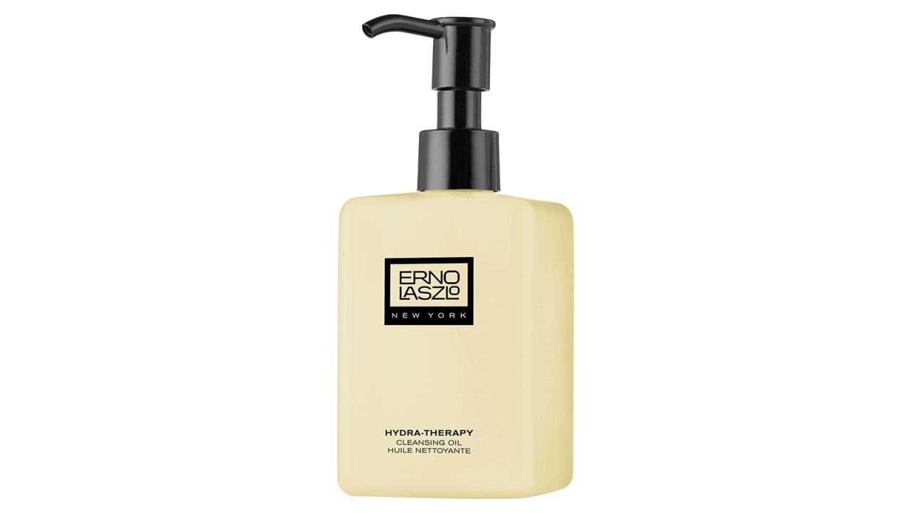 <strong>Beauty and skin care Christmas gift ideas: Erno Laszlo Hydra-Therapy Cleansing Oil ($58; </strong><a href="https://click.linksynergy.com/deeplink?id=Fr/49/7rhGg&mid=1237&u1=1218xmas&murl=https%3A%2F%2Fshop.nordstrom.com%2Fs%2Ferno-lazslo-hydra-therapy-cleansing-oil%2F4438073%3Forigin%3Dcategory-personalizedsort%26breadcrumb%3DHome%252FBrands%252FAll%2520Erno%2520Laszlo%26color%3Dnone" target="_blank"><strong>nordstrom.com</strong></a><strong>) </strong>