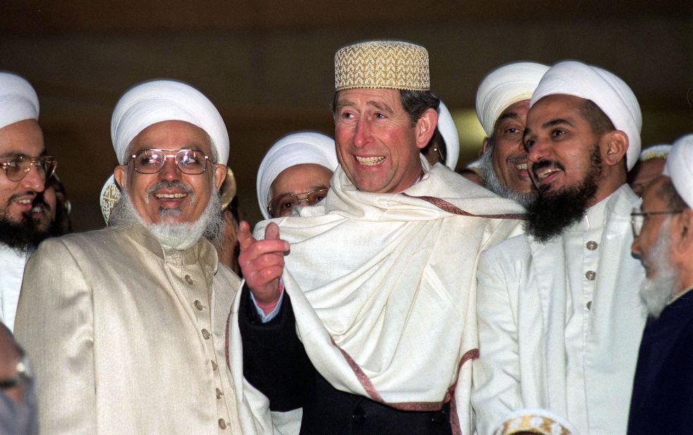 Charles visits a mosque in London in March 1996.