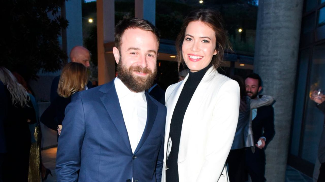 Taylor Goldsmith and Mandy Moore are expectant parents. 