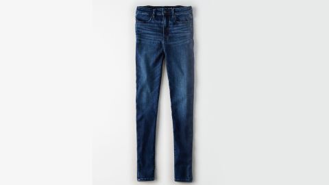 <strong>Women's clothing and accessories Christmas gift ideas: </strong><strong>AE NE(X)T Level Highest Waist Jeans ($49.95; </strong><a href="http://www.anrdoezrs.net/links/8314883/type/dlg/sid/1218xmas/https://www.ae.com/women-ae-ne-x-t-level-highest-waist-jegging-cobalt-jewel/web/s-prod/0438_1573_479?cm=sUS-cUSD&catId=cat20116" target="_blank"><strong>ae.com</strong></a><strong>) </strong><br />