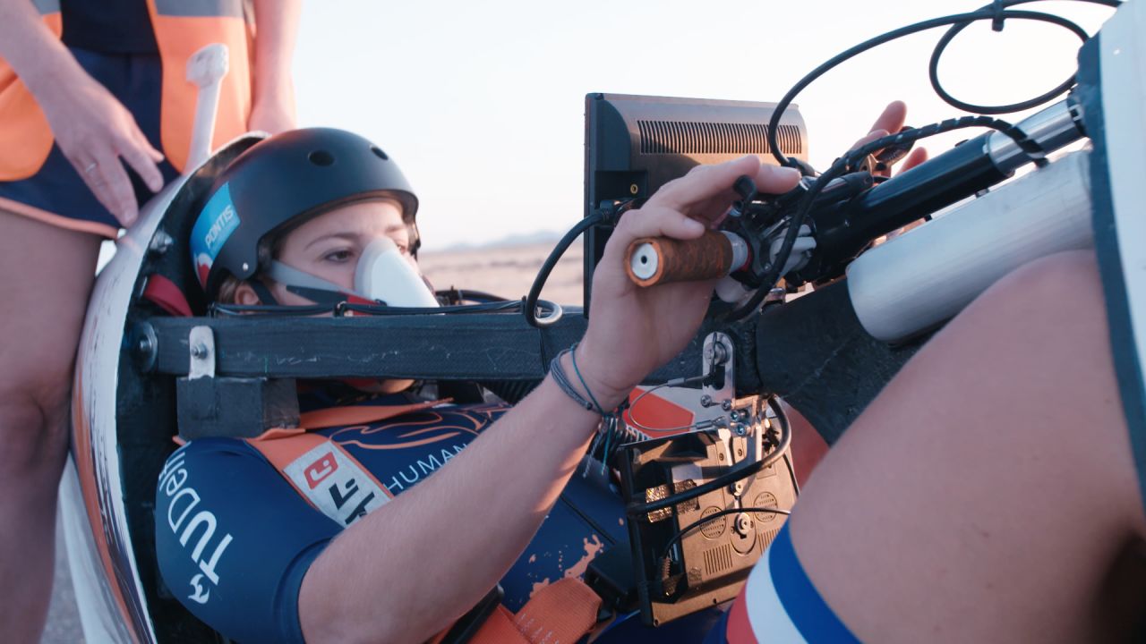 Lieke De Cock from Uni Delft doesn't have a windshield on in the Velox 8. Video from an outside camera is how she navigates.