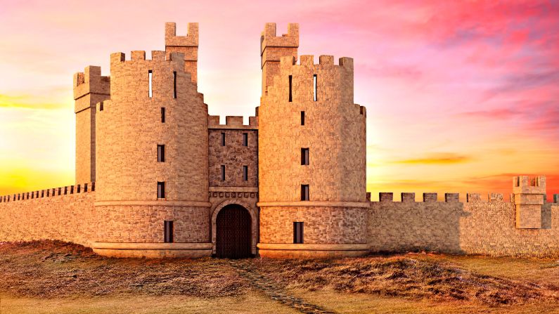 <strong>Dunstanburgh Castle (Northumberland, England) -- after: </strong>Dunstanburgh Castle was built by powerful baron, Earl Thomas of Lancaster in the 14th century a display of his might. It still cuts a mighty figure today, but looks even better restored.