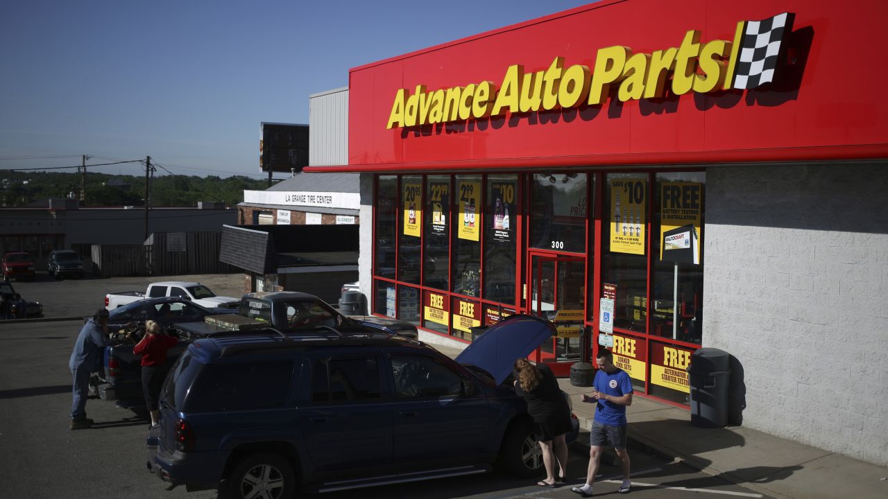 Advance Auto Parts has bult out a rapid logistics network to meet customers' parts needs.