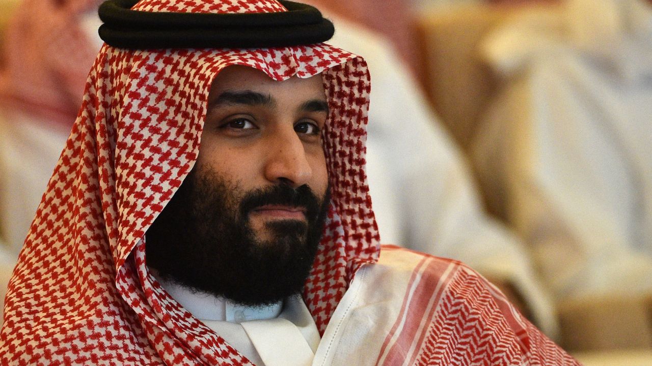 TOPSHOT - Saudi Crown Prince Mohammed bin Salman attends the Future Investment Initiative (FII) conference in the Saudi capital Riyadh on October 23, 2018. - Saudi Arabia is hosting the key investment summit overshadowed by the killing of critic Jamal Khashoggi that has prompted a wave of policymakers and corporate giants to withdraw. (Photo by FAYEZ NURELDINE / AFP)        (Photo credit should read FAYEZ NURELDINE/AFP/Getty Images)