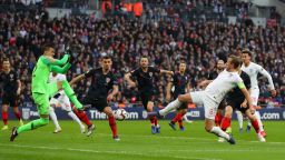 LONDON, ENGLAND - NOVEMBER 18:  Harry Kane of England provides an assist for Jesse Lingard of England who then scores their team's first goal during the UEFA Nations League A group four match between England and Croatia at Wembley Stadium on November 18, 2018 in London, United Kingdom.  (Photo by Catherine Ivill/Getty Images)
