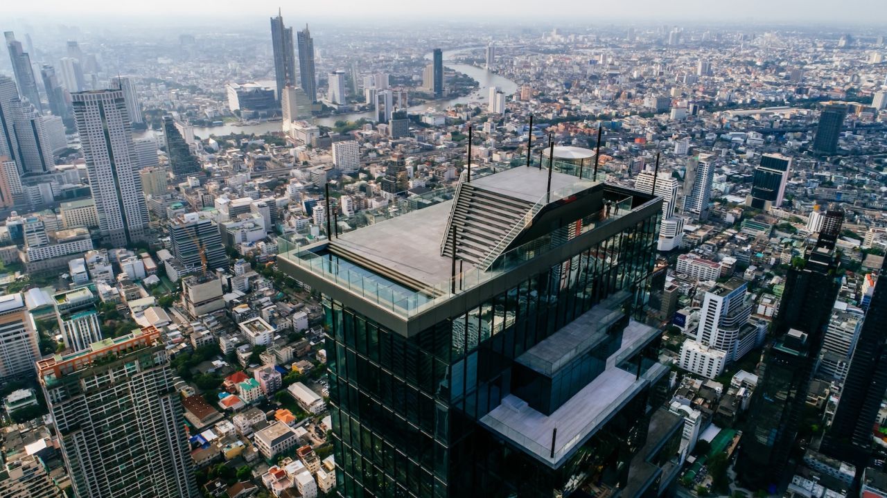 <strong>Mahanakhon SkyWalk: </strong>The new Mahanakhon SkyWalk sits at a height of 314 meters atop Thailand's tallest completed building, King Power Mahanakhon.  