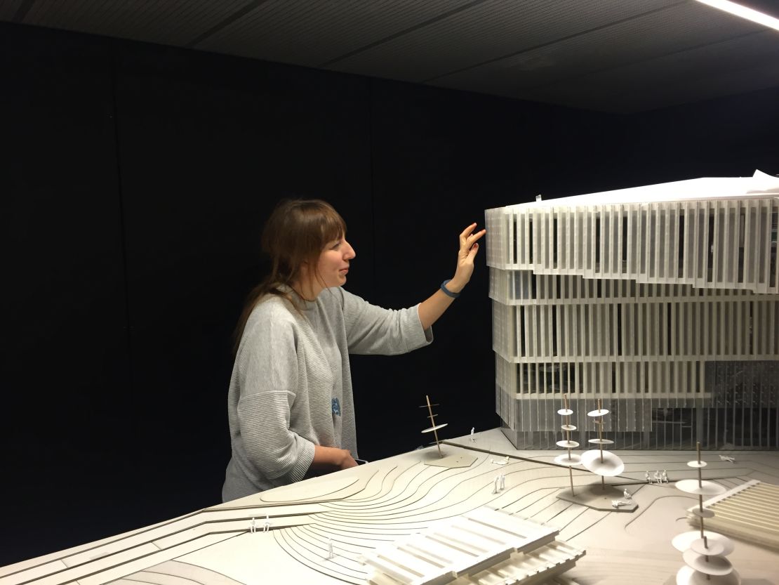 Katie Paterson with a model of the New Deichmanske Library.