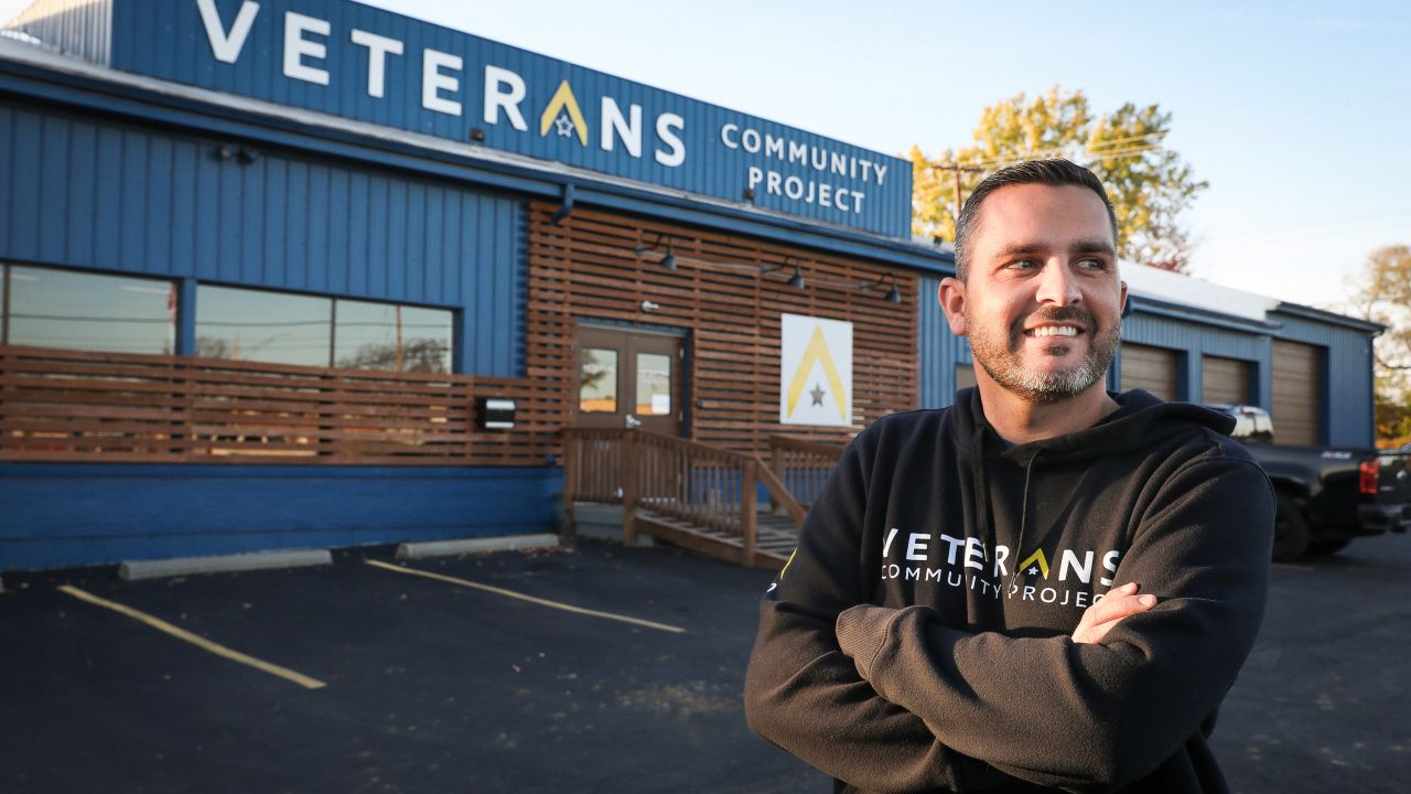 Army veteran <a href="http://www.cnn.com/2018/10/18/us/cnnheroes-chris-stout-veterans-community-project/index.html" target="_blank">Chris Stout</a> helped found the Veterans Community Project in 2015. The nonprofit provides assistance and housing to homeless veterans in Kansas City.