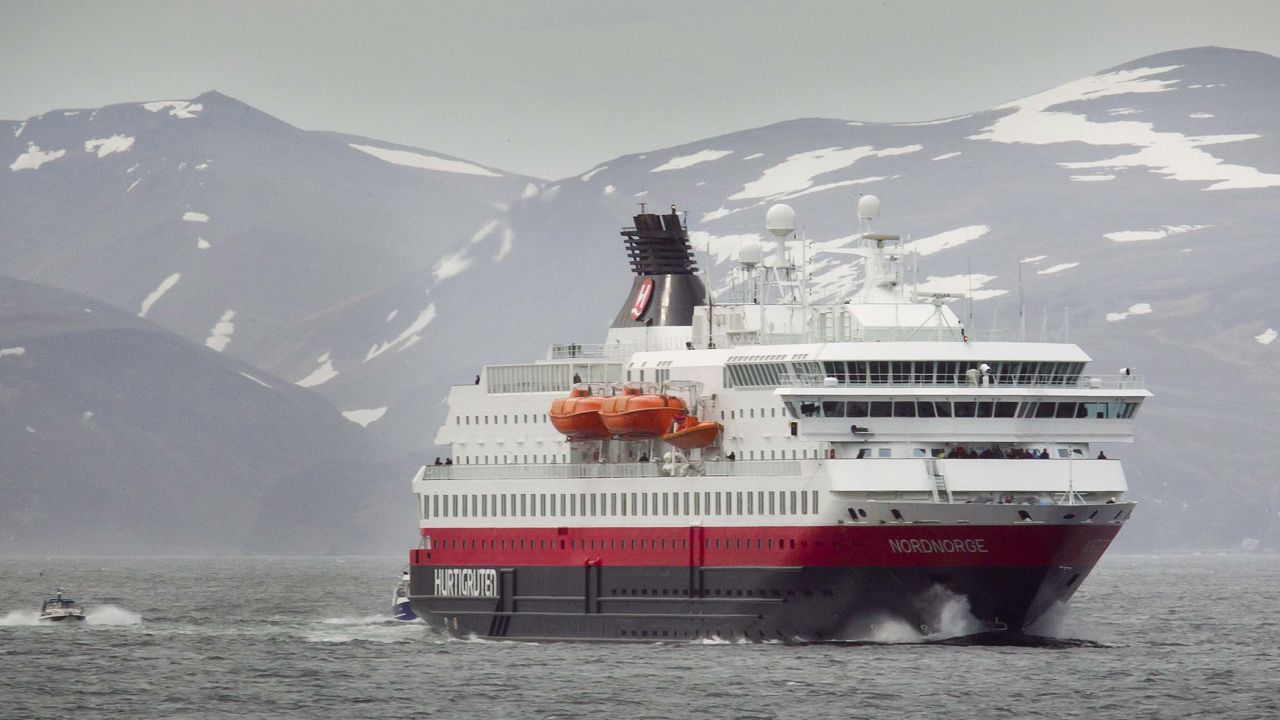 At least six of Norwegian cruise liner Hurtigruten's ships will run partly pn biogas produced by fish scraps.