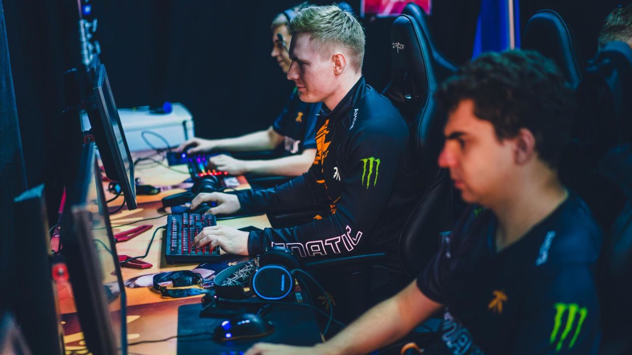 League of Legends (Lol) has more than 100 million global players.