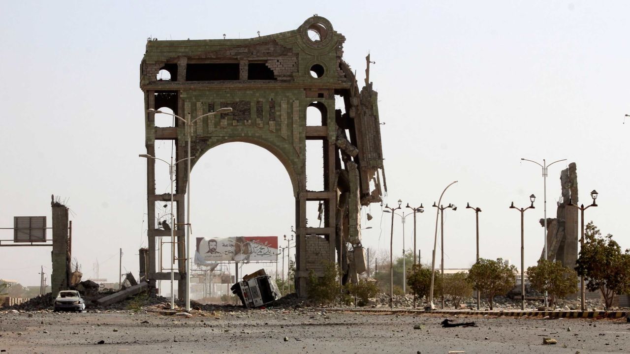 A destroyed arch on the eastern outskirts of Hodeidah.