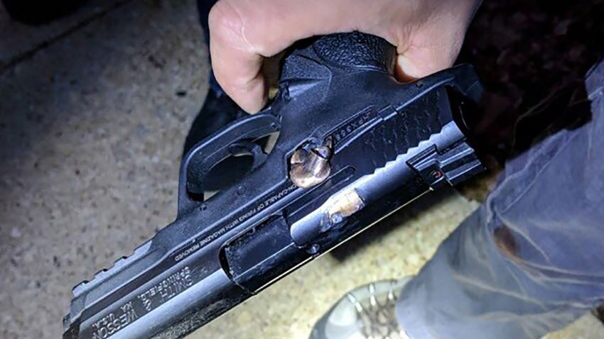 02 chicago shooting officer holster trnd