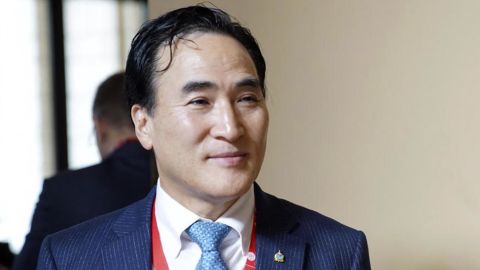 Kim Jong Yang will serve as president for the remainder of the current mandate, until 2020.