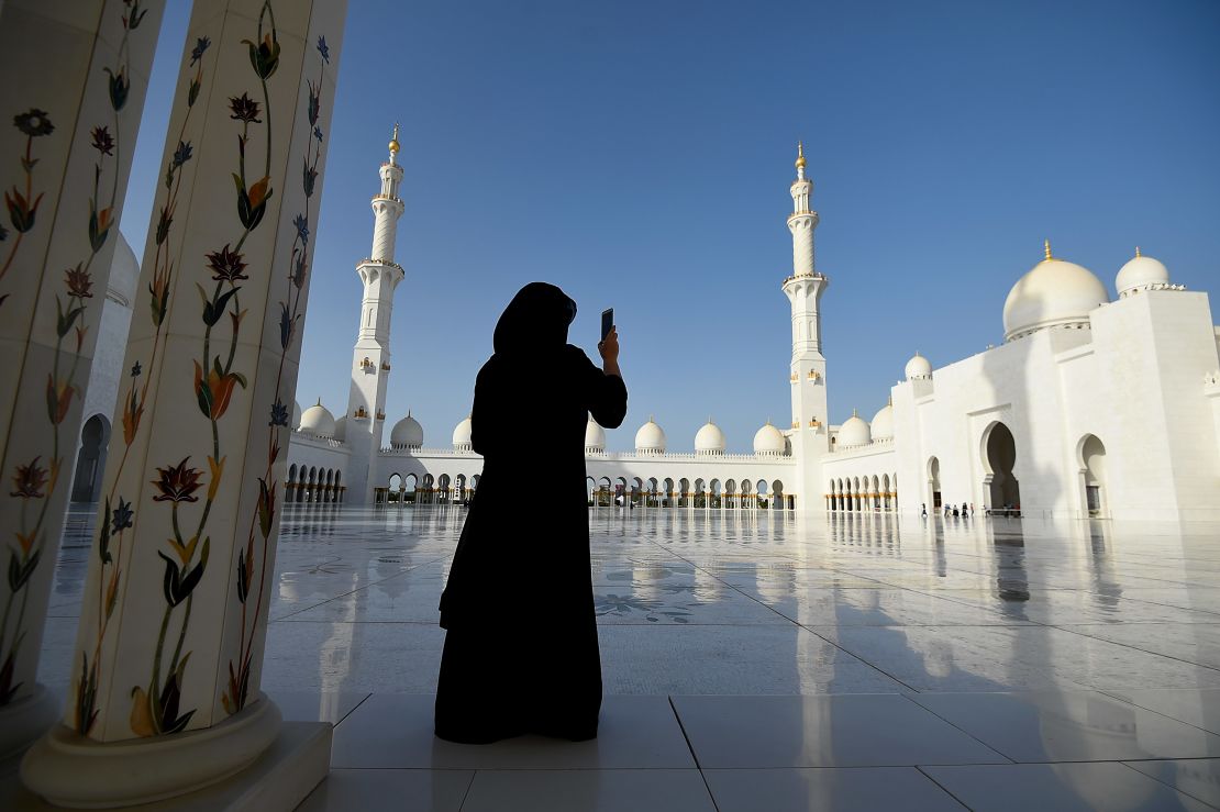 Visitors to the mosque must dress approriately. Robes are available for loan.