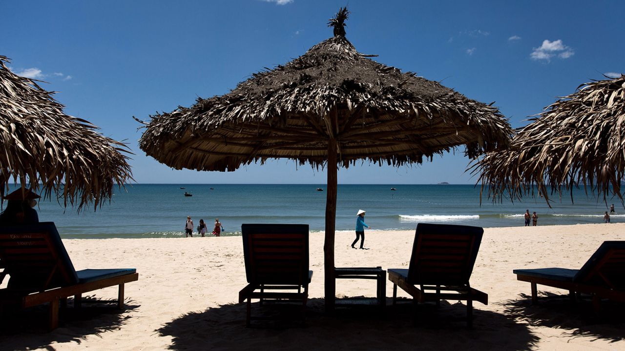 An Bang Beach is located just a few kilometers outside Hoi An.