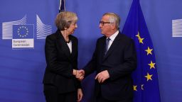 EU Commission President Jean-Claude Juncker (R) welcomes British Prime Minister Theresa May for a meeting at the EU Headquarters in Brussels on November 21, 2018. - The British Prime Minister on November 21 briefly escaped the Westminster bear pit to bring her Brexit battle to Brussels, just four days before the divorce deal is to be signed. (Photo by JOHN THYS / AFP)        (Photo credit should read JOHN THYS/AFP/Getty Images)