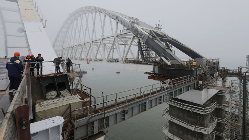 A view of the construction site of the road-and-rail Crimean Bridge over the Kerch Strait on March 14, 2018. / AFP PHOTO / POOL / YURI KOCHETKOV (Photo credit should read YURI KOCHETKOV/AFP/Getty Images)