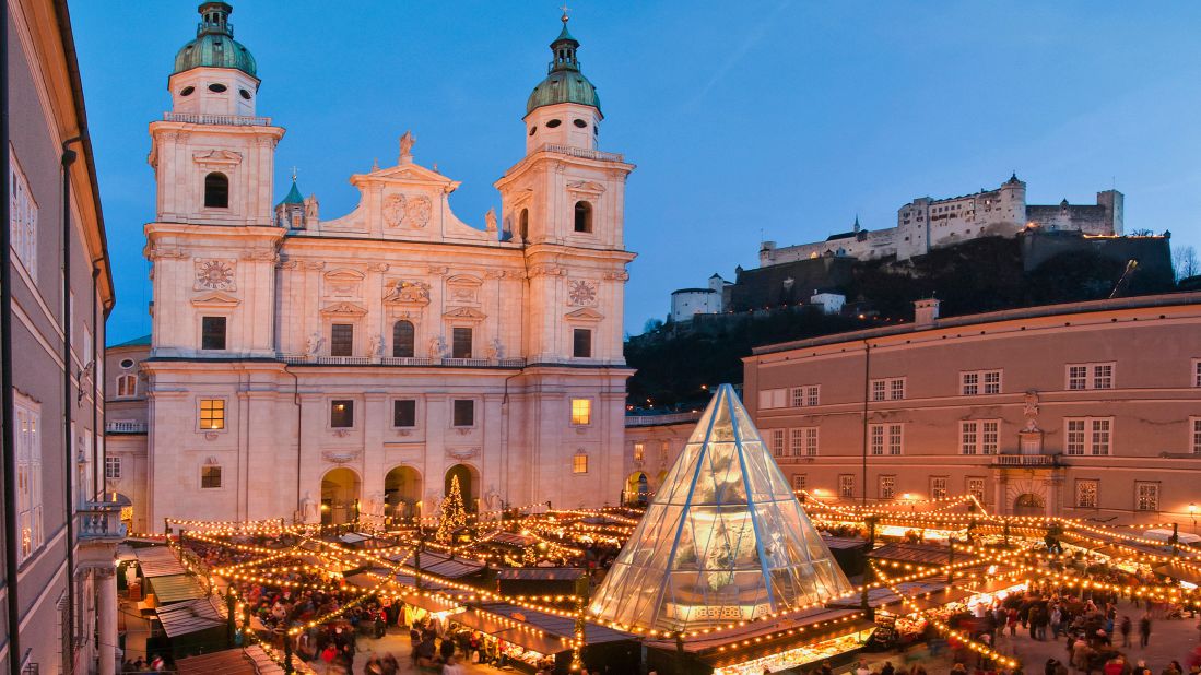 <strong>Advent in Austria:</strong> The Salzburg Cathedral provides a stunning backdrop for Christmas markets and festivities.