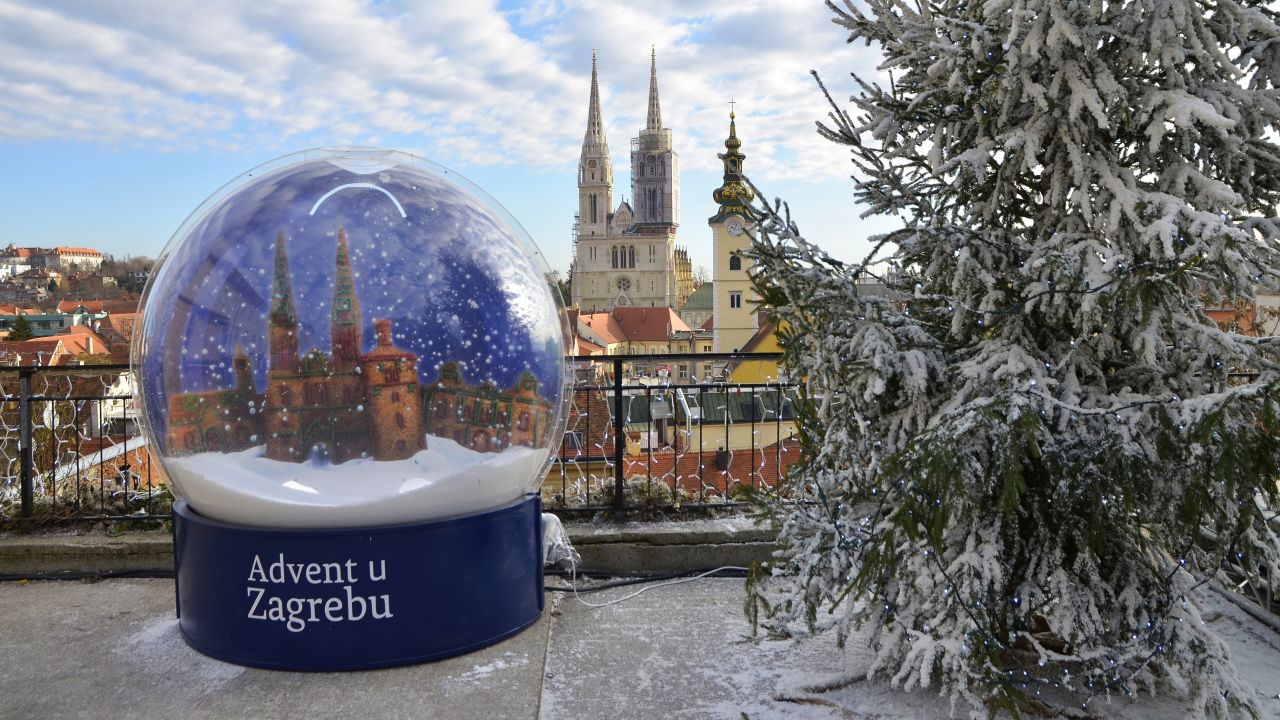<strong>Advent in Croatia:</strong> Yes, it gets cold in Zagreb during the Christmas and Advent season, but the atmosphere is both festive and reverent and makes for a memorable journey.