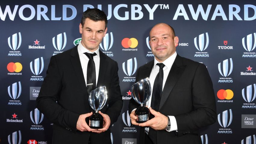 World Rugby Men's 15s Player of the Year award winner Johnny Sexton (L) and Irish national team captain Rory Best pose with their trophies during the World Rugby Awards on November 25, 2018 at the Monte-Carlo Sporting Club in Monaco. (Photo by YANN COATSALIOU / AFP)        (Photo credit should read YANN COATSALIOU/AFP/Getty Images)